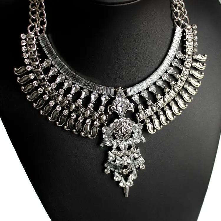 Alloy Diamond Short Necklace Crystal Necklace null