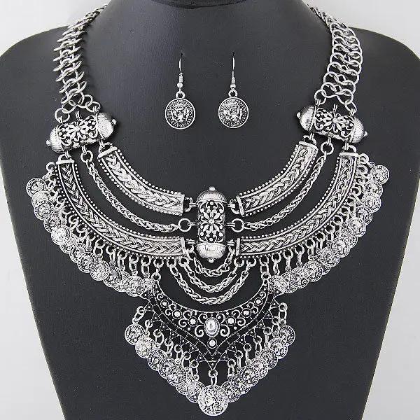 Alloy Diamond Short Necklace Crystal Necklace null