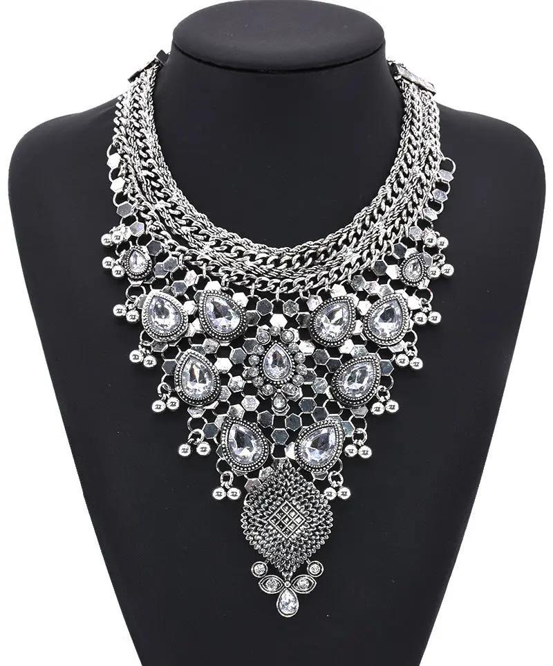 Alloy Diamond Short Necklace Crystal Necklace null