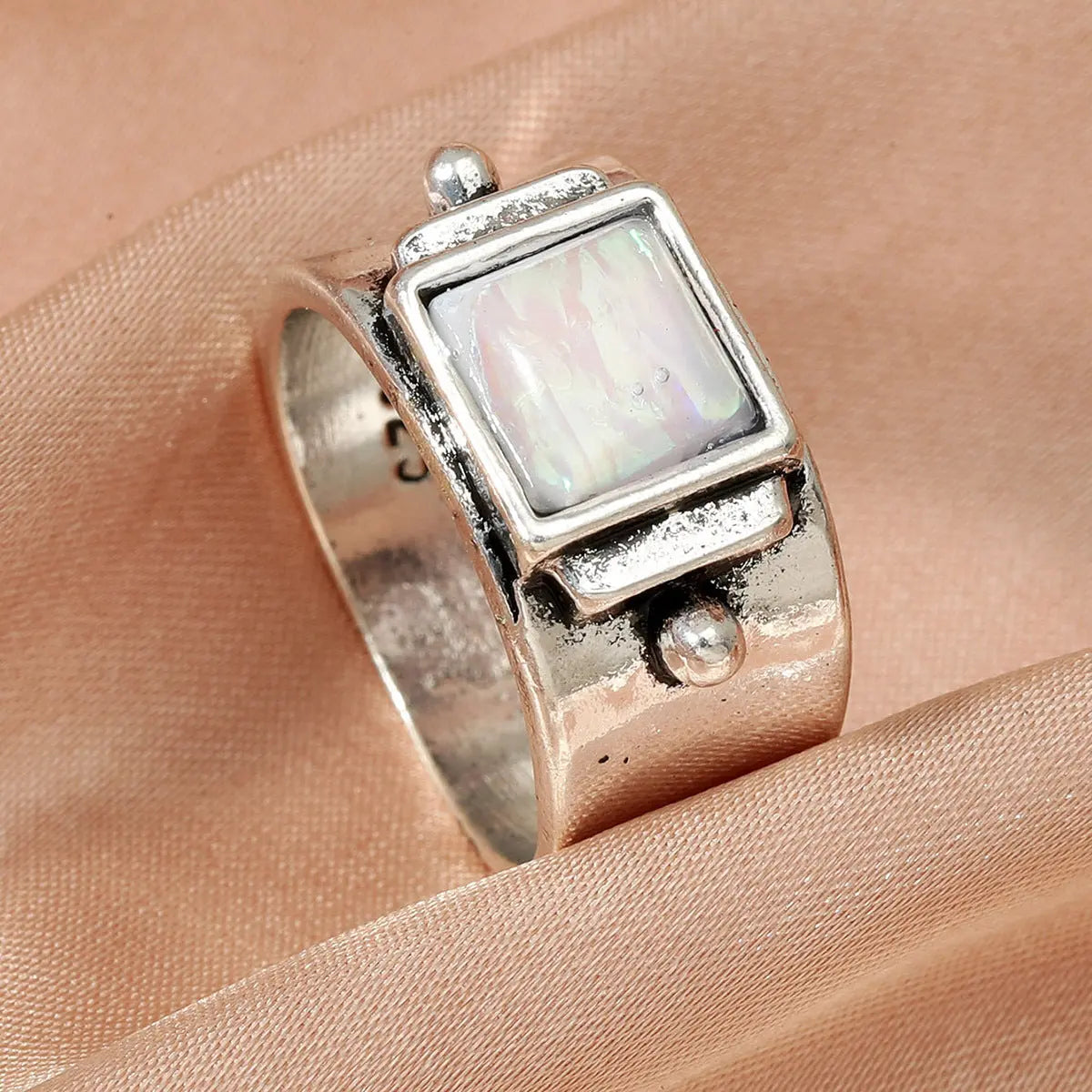 Rings European And American Engagement And Wedding Souvenir Gemstone Rings null