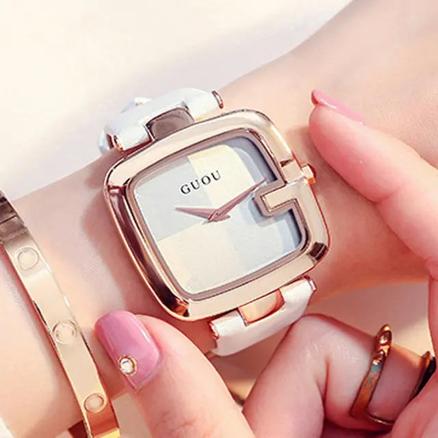 Square bracelet watch null