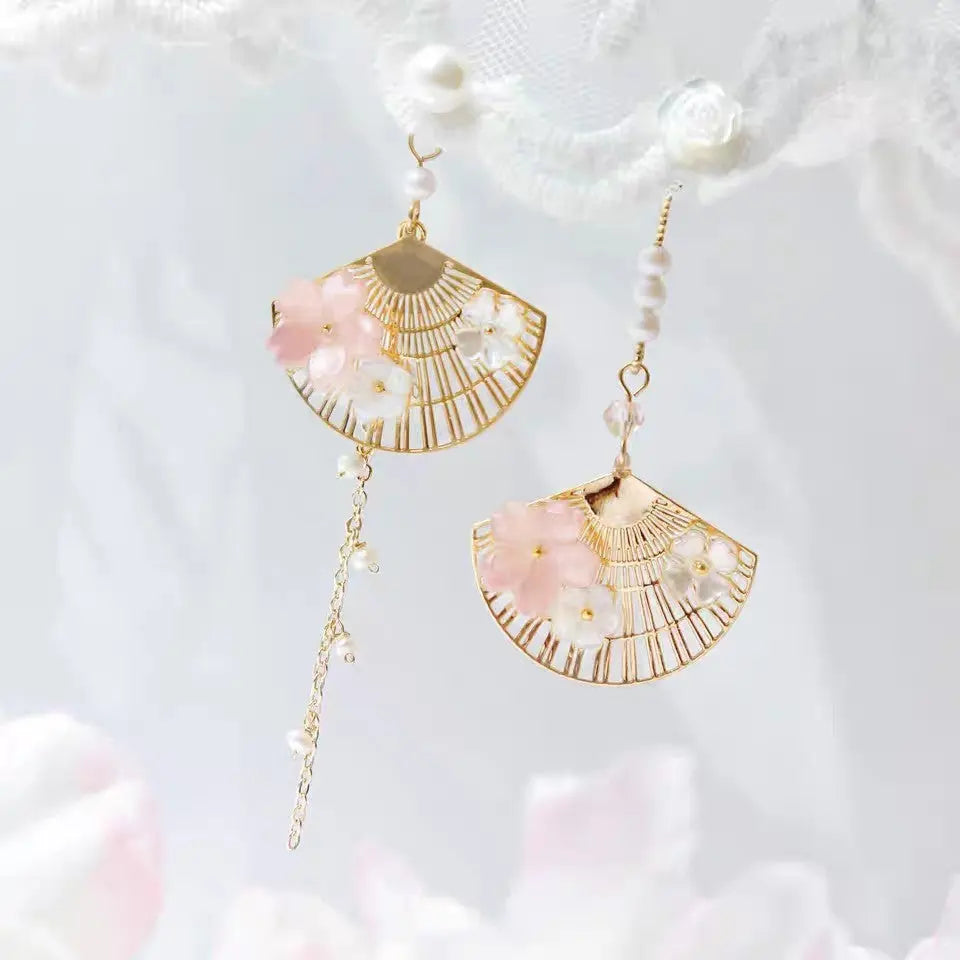 Vintage Chinese Fan Asymmetric Earrings null