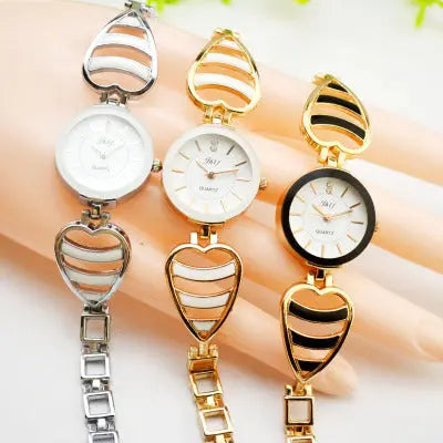 Waterproof bracelet quartz watch null