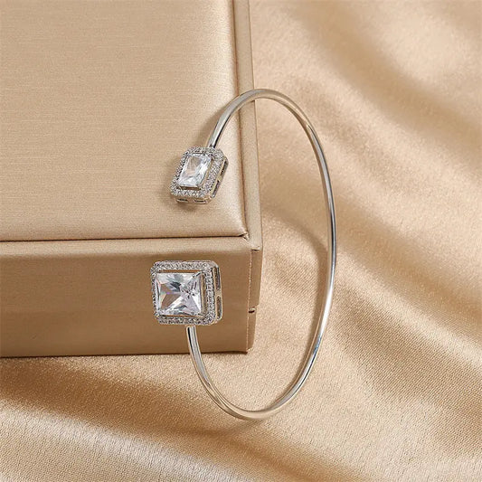 Women's Simple Bracelet Bracelet High-grade Water Drop Inlaid Women's Square Diamond null